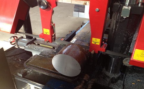 胡市镇卧式带锯床加工时出现明显振荡如何排查？